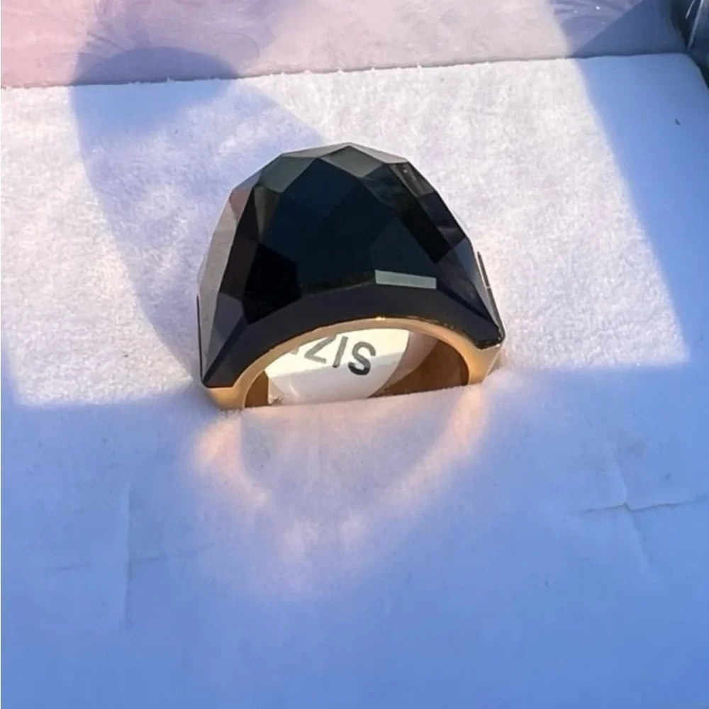Swarovski elements gold plated ring size 7 on steel nirvana SSBG7